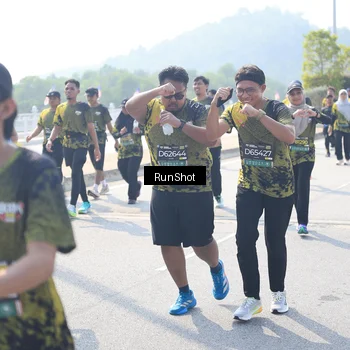 Runner Photo 6937196