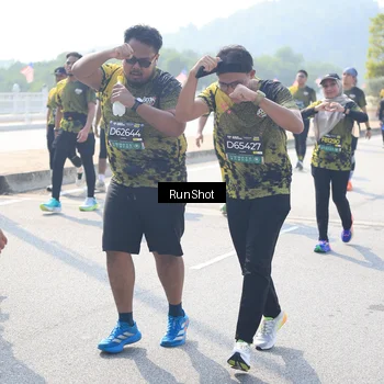 Runner Photo 6937198