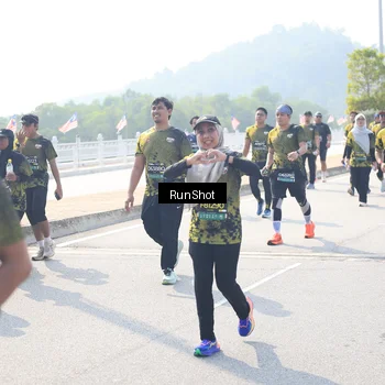 Runner Photo 6937202
