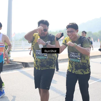Runner Photo 6937203