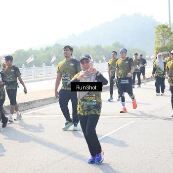 Runner Photo 6937206