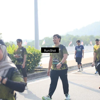 Runner Photo 6937218