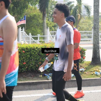 Runner Photo 6937224