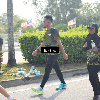 Runner Photo 6937227