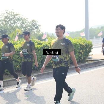 Runner Photo 6937229