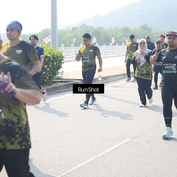 Runner Photo 6937240
