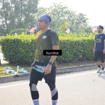 Runner Photo 6937247
