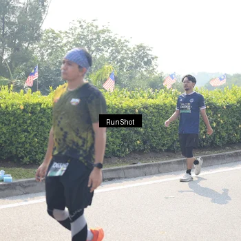 Runner Photo 6937248