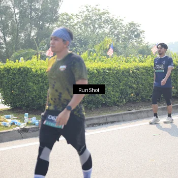 Runner Photo 6937250