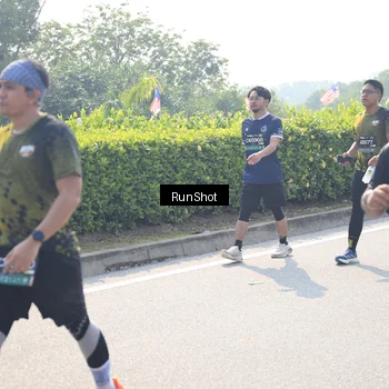 Runner Photo 6937251
