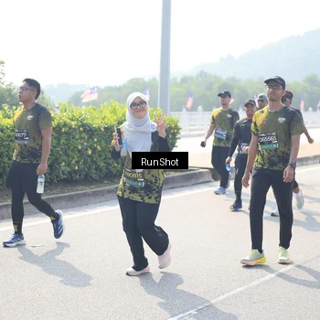 Runner Photo 6937259