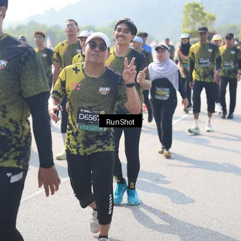 Runner Photo 6937275