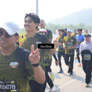 Runner Photo 6937280
