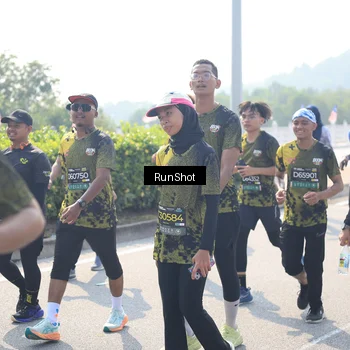 Runner Photo 6937285