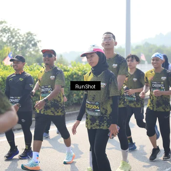 Runner Photo 6937286