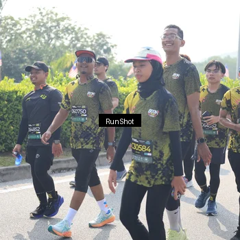 Runner Photo 6937289