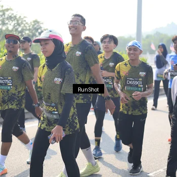 Runner Photo 6937290