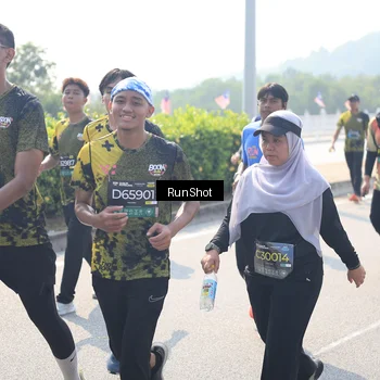 Runner Photo 6937298