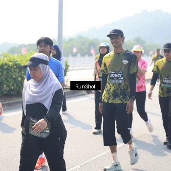 Runner Photo 6937300