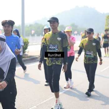 Runner Photo 6937303
