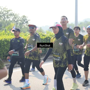 Runner Photo 6937325