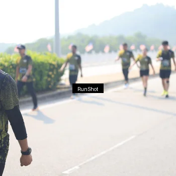 Runner Photo 6937347