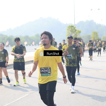 Runner Photo 6937348