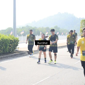 Runner Photo 6937350