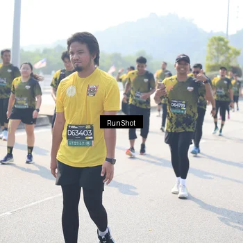 Runner Photo 6937351