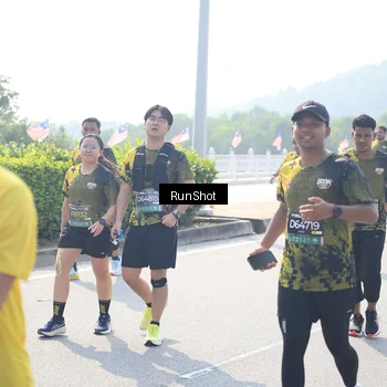 Runner Photo 6937365