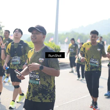 Runner Photo 6937373