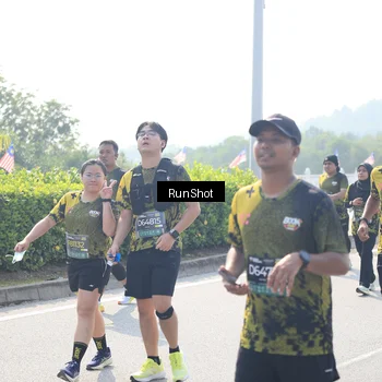 Runner Photo 6937378