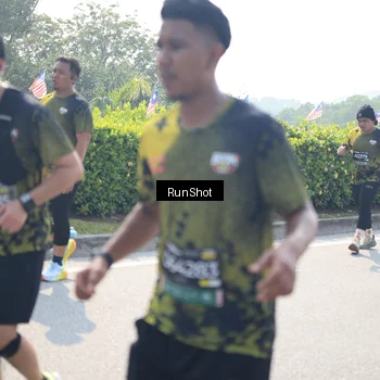 Runner Photo 6937390