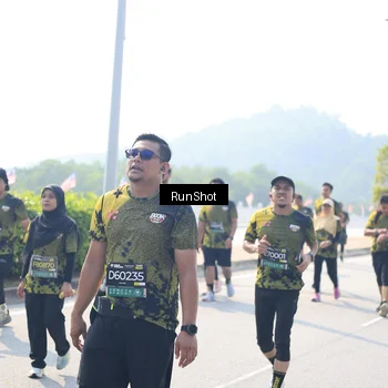 Runner Photo 6937395