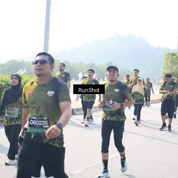 Runner Photo 6937397
