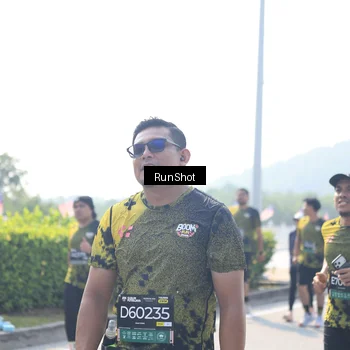Runner Photo 6937401