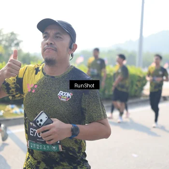 Runner Photo 6937413