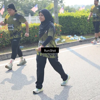 Runner Photo 6937421