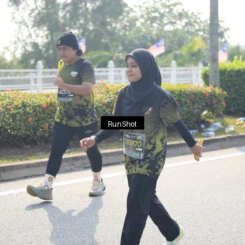Runner Photo 6937422