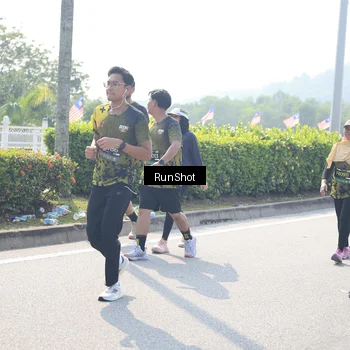 Runner Photo 6937428