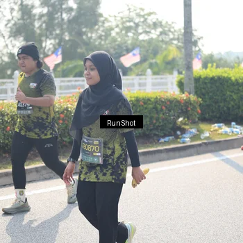 Runner Photo 6937433
