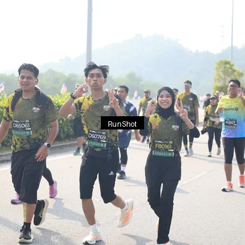 Runner Photo 6937440