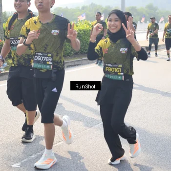 Runner Photo 6937443