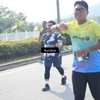 Runner Photo 6937452