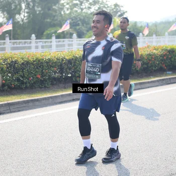 Runner Photo 6937461