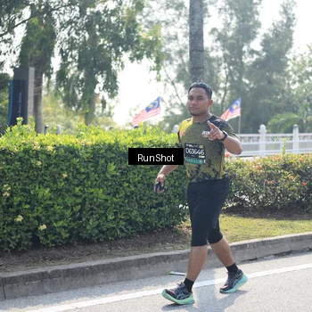 Runner Photo 6937469