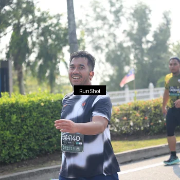 Runner Photo 6937470
