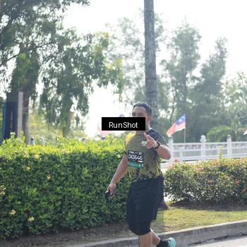 Runner Photo 6937473