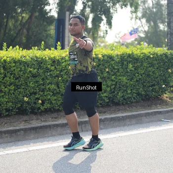 Runner Photo 6937478