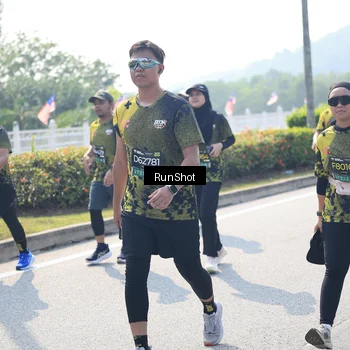 Runner Photo 6937484